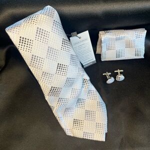 NWT- Silver Checkered Tie Set